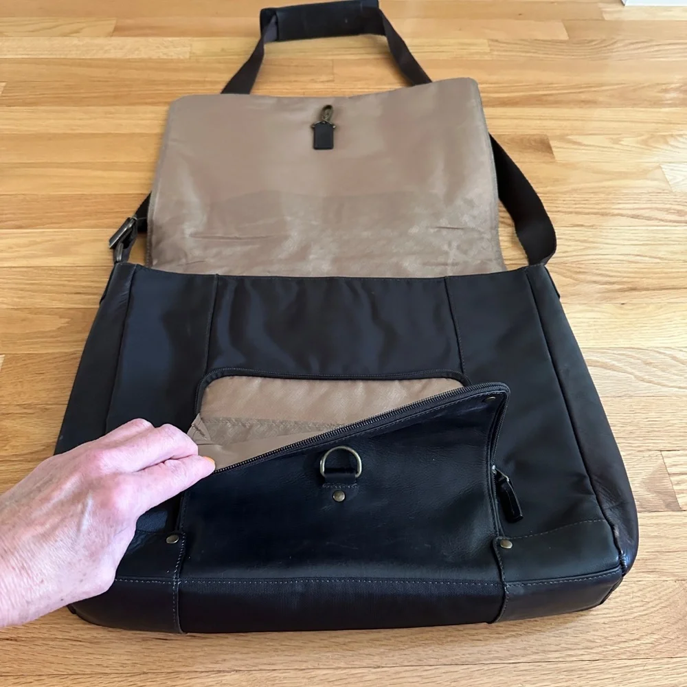 Solo Brown Leather Nylon Messenger Bag
